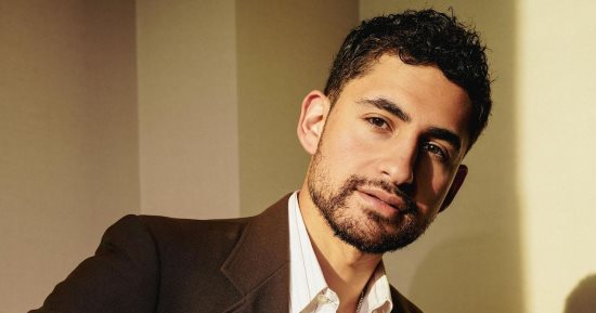 أمير المصري ضيف جلسة حوارية خاصة بقمة فوربس تحت سن الـ30