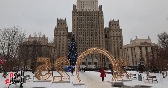 موسكو تكتسى بزينة عيد الميلاد لاستقبال العام الجديد
