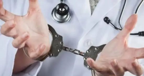مشاجرة بين 4 ممرضات داخل مستشفى بسبب الحضور والانصراف