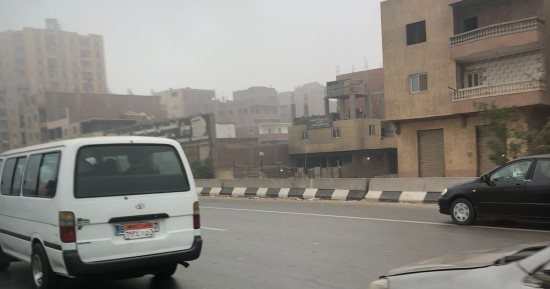 سباق متهور بين سائقي نقل يتسبب في حادث تصادم على طريق البحيرة