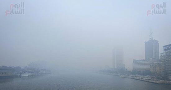 شبورة مائية تغطى الطرق الزراعية والسريعة القريبة من المسطحات المائية