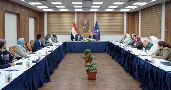 رئيس هيئة الدواء يبحث آليات تعزيز التعاون مع وفد المركز الإفريقى لمكافحة الأمراض والوقاية منها