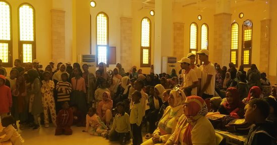 ضمن "بداية".. مكتبة مصر العامة بأسوان تطلق مبادرة "المكتبة بتزورك"