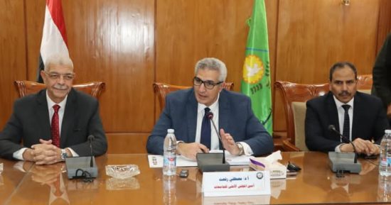 جامعة المنوفية تستعرض مشاركة الجامعات فى مبادرة  "بداية جديدة لبناء الإنسان" 