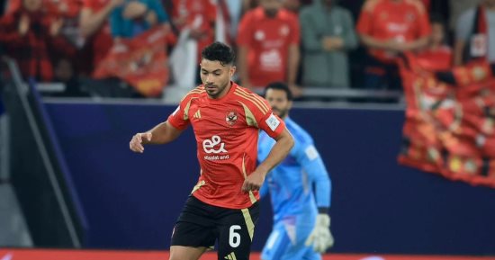 استمرار ثنائية ياسر إبراهيم والعش فى دفاع الأهلى أمام فاركو وغياب ربيعة