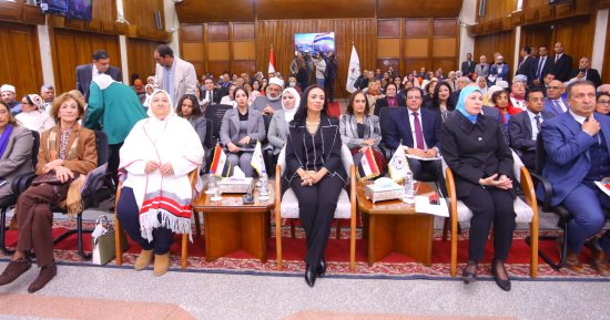 وزيرة التضامن تفتتح فعاليات مؤتمر المركز القومى للبحوث الاجتماعية والجنائية