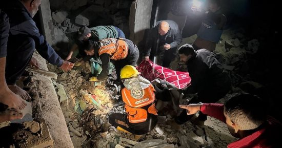 شهداء ومصابين فى قصف إسرائيلى على بلدتى ميس الجبل وعيناثا فى لبنان