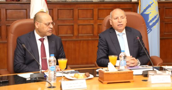 وزير العمل ومحافظ القاهرة يناقشان ملف العمالة غير منتظمة