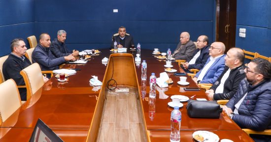 ميناء دمياط يناقش الفرص التصديرية لخط الرورو الجديد