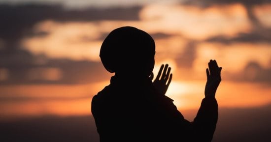 ردد الآن أدعية الفجر.. سعة فى الأرزاق وطمأنينة للقلوب