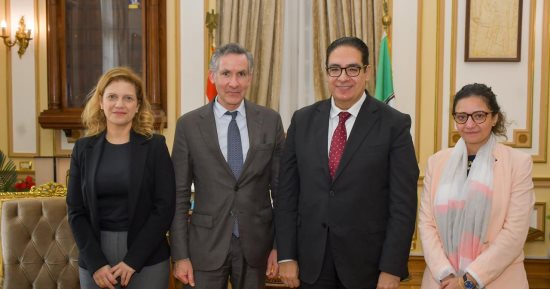 رئيس جامعة القاهرة يلتقى المدير الإقليمى للوكالة الفرانكفونية بالشرق الأوسط