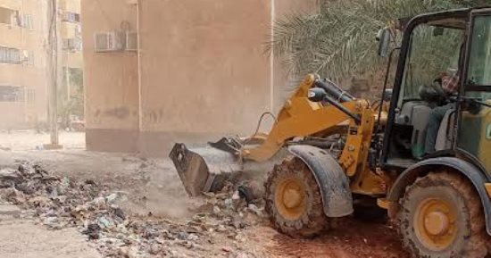 محافظ أسوان: رفع أكثر من 2000 طن قمامة وتراكمات