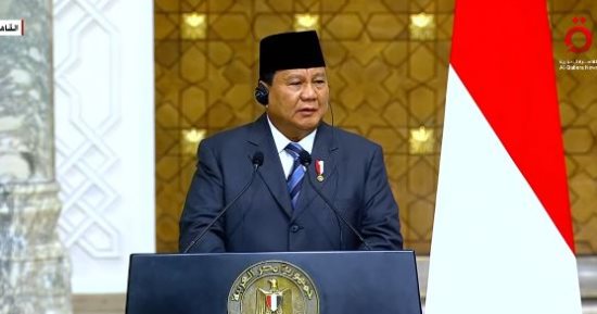 وزير خارجية إندونيسيا ينفى سفر الرئيس إلى إسرائيل