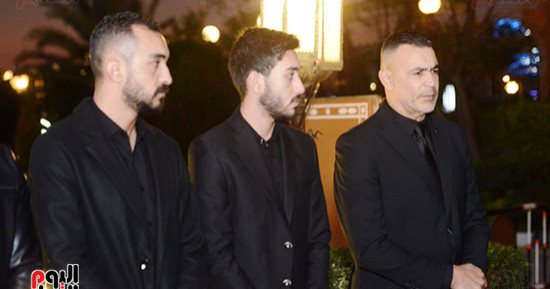 عصام الحضري يعلن وفاة حماته: أمي الثانية ماتت