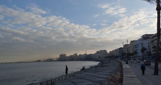 طقس الإسكندرية اليوم الأربعاء.. شديد البرودة مع سقوط أمطار متوسطة "فيديو"