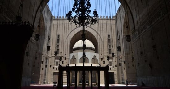 مسجد السلطان حسن.. من قام على بنائه ومما يتألف؟