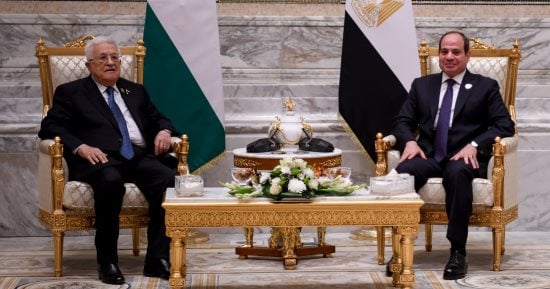 أبو مازن يثمن الجهود المصرية الكبيرة فى دعم القضية الفلسطينية 