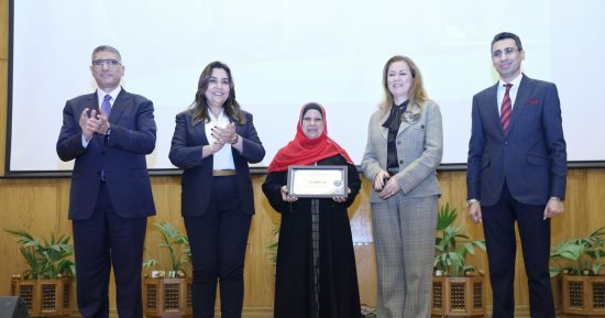 تكريم العاملين المتميزين بمركز سقارة على هامش احتفالية التنمية المحلية