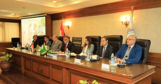 محافظ الجيزة يشدد على كفاءة النظافة ورفع الإشغالات بمحيط الكنائس