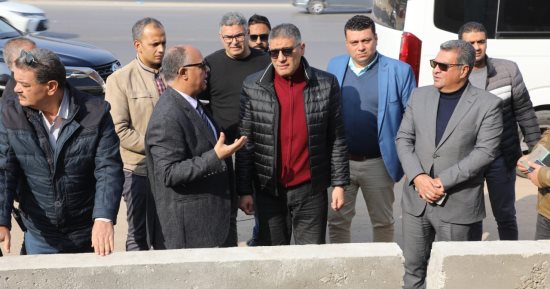 محافظ الجيزة يتفقد المواقع المقترحة للتشجير بمطالع ومنازل الطريق الدائرى