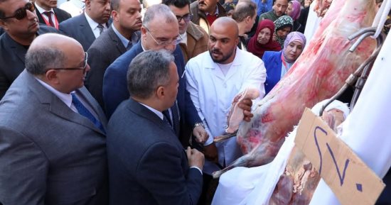 تفاصيل معرض السوق الواحد فى الزقازيق بتخفيضات تصل إلى 30%.. فيديو