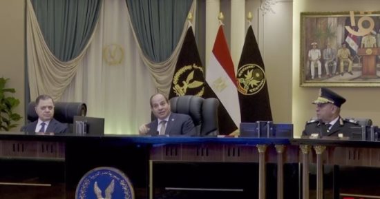 الرئيس السيسي: الشائعات والأكاذيب مستمرة منذ سنوات.. والحل ليس فى الهدم