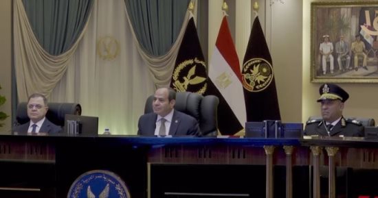 الرئيس السيسي: نواجه حجما كبيرا جدا من الشائعات والأكاذيب ولن تتوقف