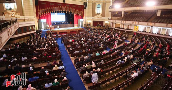 انطلاق احتفالية عيد العلم الـ19 بجامعة القاهرة بحضور وزراء ورؤساء هيئات قضائية.. صور
