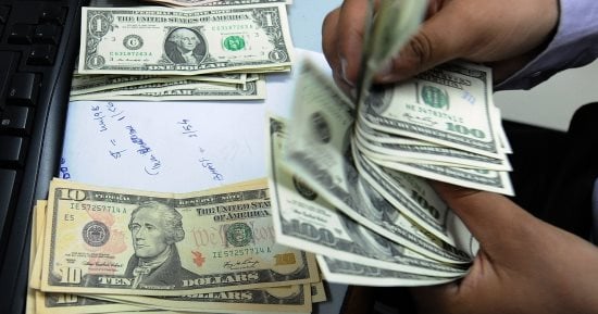 ضبط عملات أجنبية فى السوق السوداء بقيمة 7 ملايين جنيه