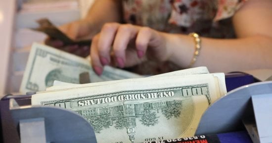 50.87 جنيه للشراء.. تعرف على سعر الدولار فى بنوك المركزى والأهلى وCIB