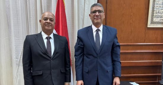 محافظ الجيزة يستقبل السكرتير العام والمساعد فى أول يوم عمل لهما