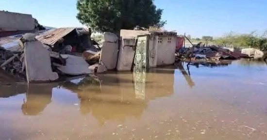 ارتفاع منسوب المياه فى النيل الأبيض يتسبب فى غمر مئات المنازل فى السودان