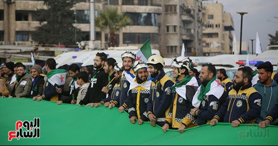 حلب تعود للحياة.. متطوعون يطلقون حملة لتنظيف شوارع المدينة العريقة