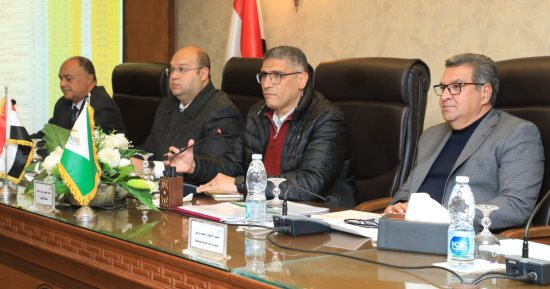 محافظ الجيزة يكلف بإدراج مطالب تطوير الشوارع بالخطة الاستثمارية الجديدة