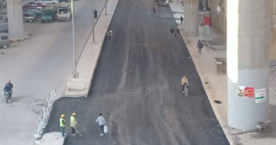 تطوير ورصف الطريق السطحى أسفل محور كمال عامر اتجاه مرور فيصل.. صور