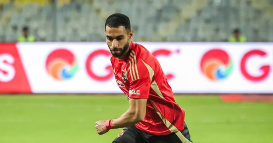 كولر يفاضل بين السولية ونيدفيد للمشاركة فى تشكيل الأهلى أمام الطلائع