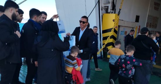 مغادرة أول فوج من السوريين العائدين لبلادهم عبر ميناء نويبع البحري.. صور