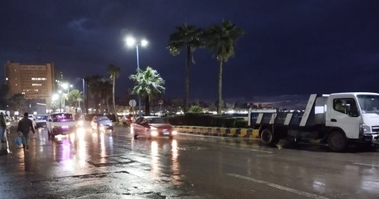 طقس اليوم فى الإسكندرية.. أمطار لا تتوقف وانخفاض شديد بدرجات الحرارة.. فيديو