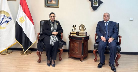 رئيس هيئة النيابة الإدارية يلتقى برئيسة المجلس القومى للمرأة