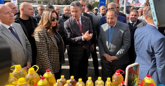طرح زيت الطعام بسوق اليوم الواحد.. اعرف الأسعار