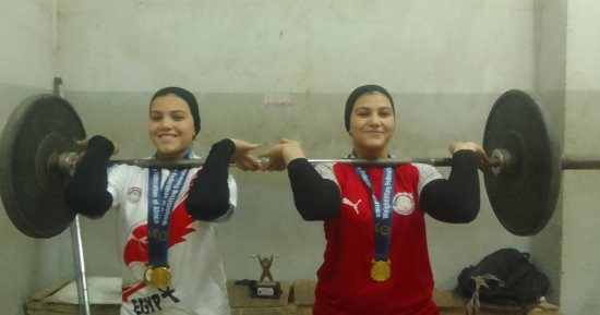 حكاية التوأم ميرنا ونضال من مشروع البطل الأولمبى وحتى منصات التتويج فى رفع الأثقال