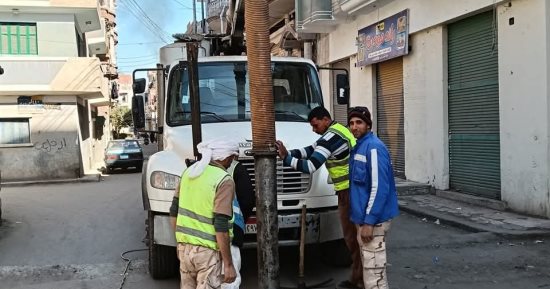 تطهير شبكات وخطوط الصرف الصحى بمركز فاقوس