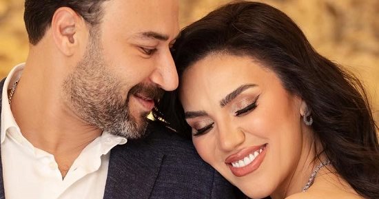 فرحهم النهارده.. كيف عبرت مى فاروق عن حبها لمحمد العمروسى على فيس بوك؟