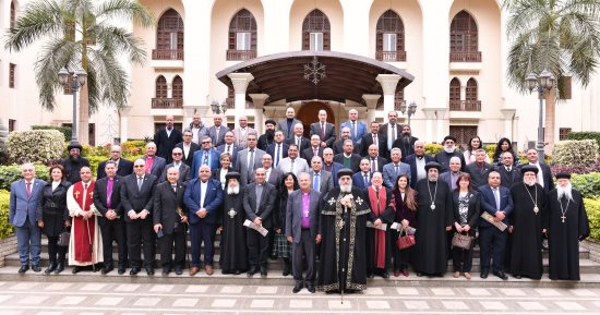 رئيس الطائفة الإنجيلية يهنئ البابا تواضروس بمناسبة عيد الميلاد