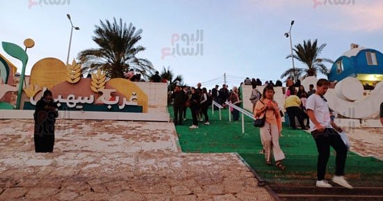 عروس المشاتى.. أسوان تستقبل السائحين من شتى دول العالم