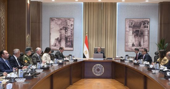 رئيس الوزراء يتابع إجراءات طرح شركتي "صافى ووطنية" التابعتين للقوات المُسلحة