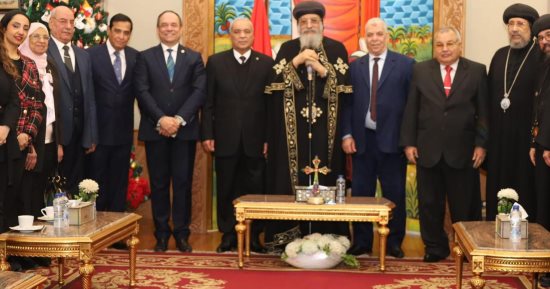 رئيس النيابة الادارية يهنئ البابا تواضروس بعيد الميلاد المجيد