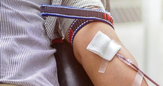 مبادرة إنسانية جديدة.. حملات للتبرع بالدم فى مديريتى أمن البحيرة وأسيوط