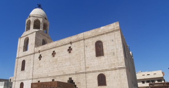 دير السيدة العذراء بجبل الطير بالمنيا.. شاهد على رحلة العائلة المقدسة.. صور