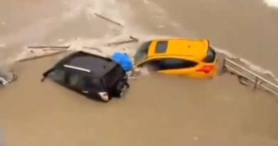 السيول تغمر مناطق بالعاصمة الجزائرية (فيديو)